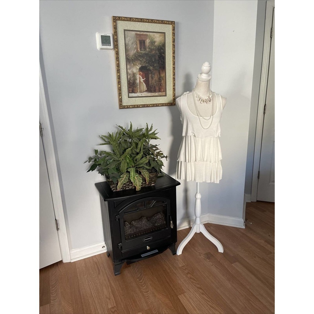 B’leev Womens White Sleeveless Round Neck Layered Ruffle Blouse Top Size Medium